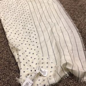Aritzia scarf
